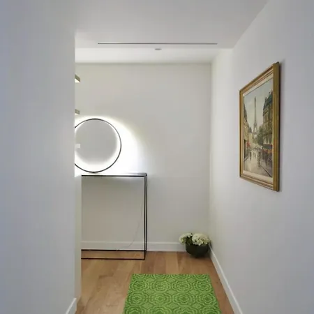 Superbe Tour Eiffel Monttessuy Apartamento *